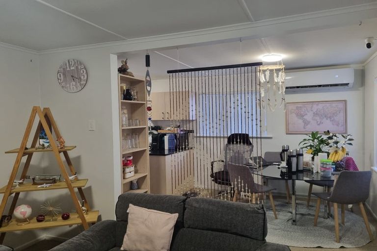 Photo of property in 6a Dennis Road, Papatoetoe, Auckland, 2025