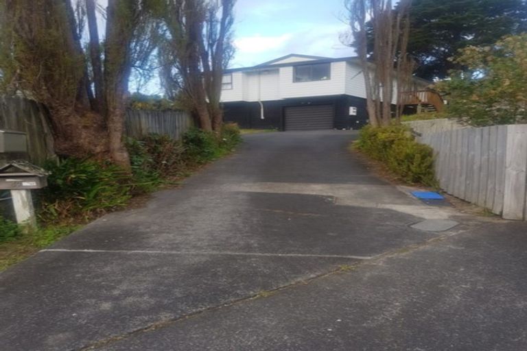 Photo of property in 42 Maywood Crescent, Glen Eden, Auckland, 0602