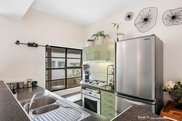 Photo of property in Anderson Apartments, 248u9 Willis Street, Te Aro, Wellington, 6011