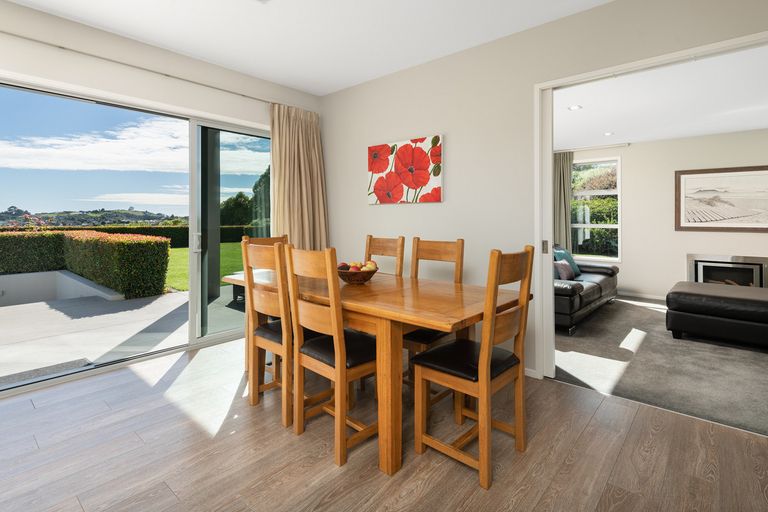 Photo of property in 6 Orakei Place, Welcome Bay, Tauranga, 3112