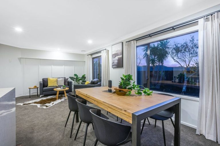 Photo of property in 96 Navigation Drive, Whitby, Porirua, 5024