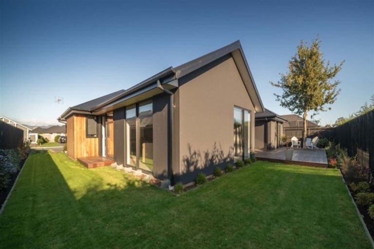 Photo of property in 23 Hinterland Drive, Prebbleton, 7604