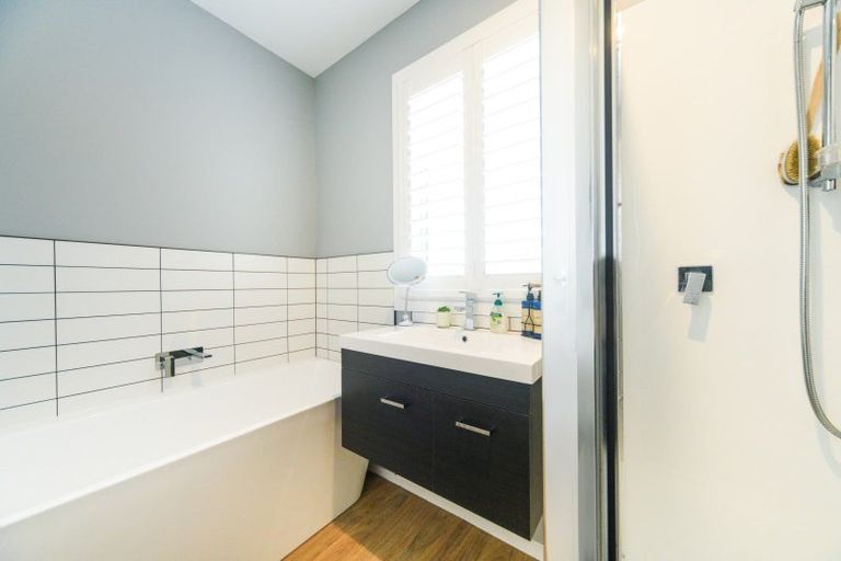 Photo of property in 2 Oldfield Lane, Marton, 4710