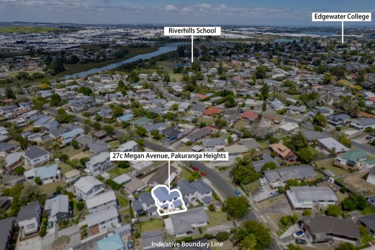 Photo of property in 27c Megan Avenue, Pakuranga Heights, Auckland, 2010