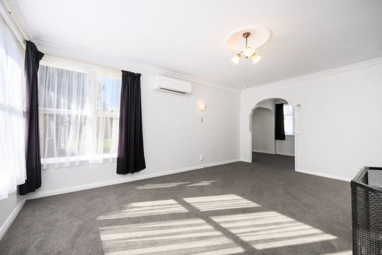 Photo of property in 33 Manchester Street, Takaro, Palmerston North, 4412