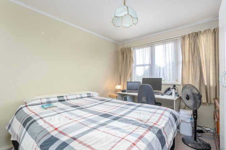 Photo of property in 29 Golf Road, New Lynn, Auckland, 0600