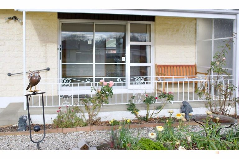 Photo of property in 2a George Street, Geraldine, 7930