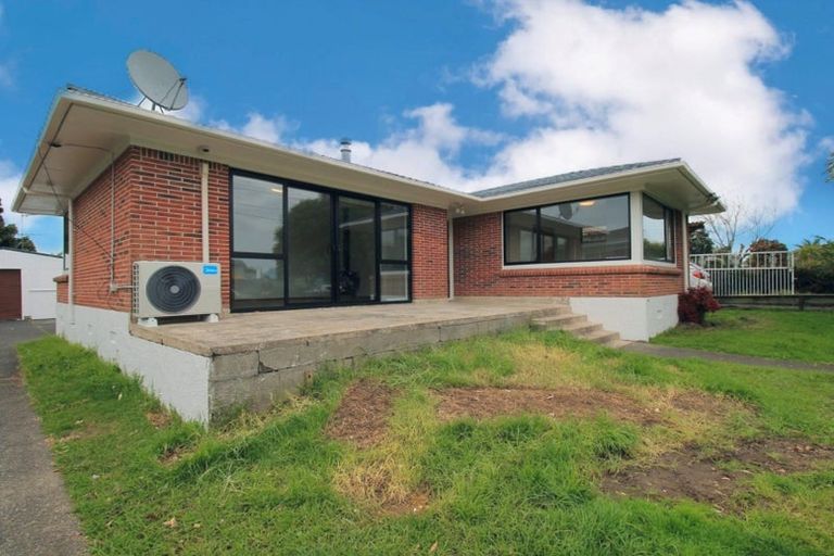 Photo of property in 27 Myers Road, Manurewa East, Auckland, 2102