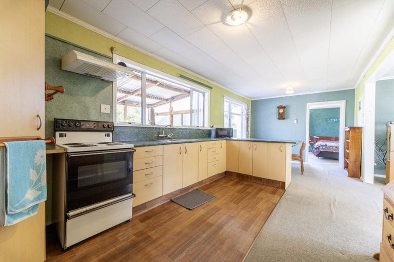 Photo of property in 2 Hughes Street, Waimate, 7924