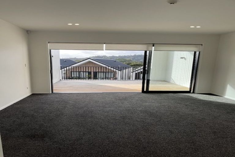 Photo of property in 84 Rangihina Road, Hobsonville, Auckland, 0616