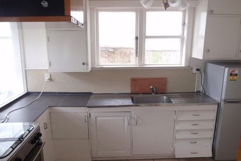 Photo of property in 62 Thompson Street, Mount Cook, Wellington, 6011