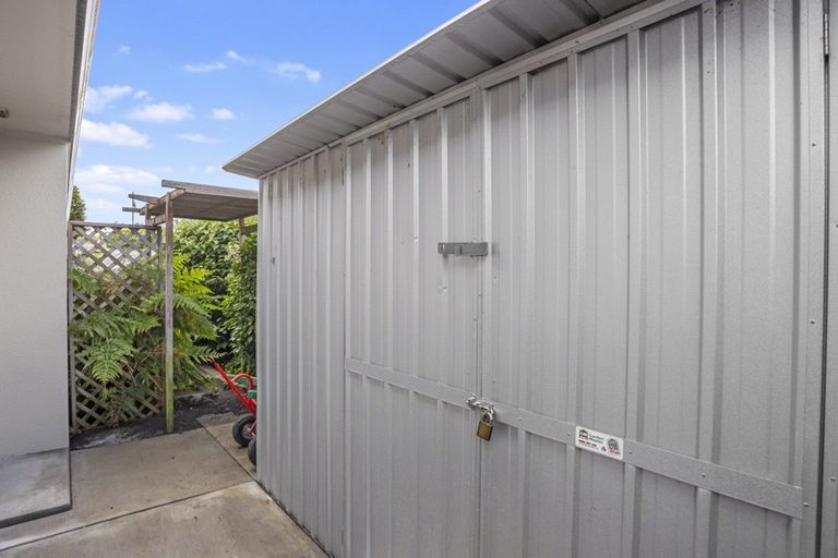 Photo of property in 1 Twickenham Close, Katikati, 3129