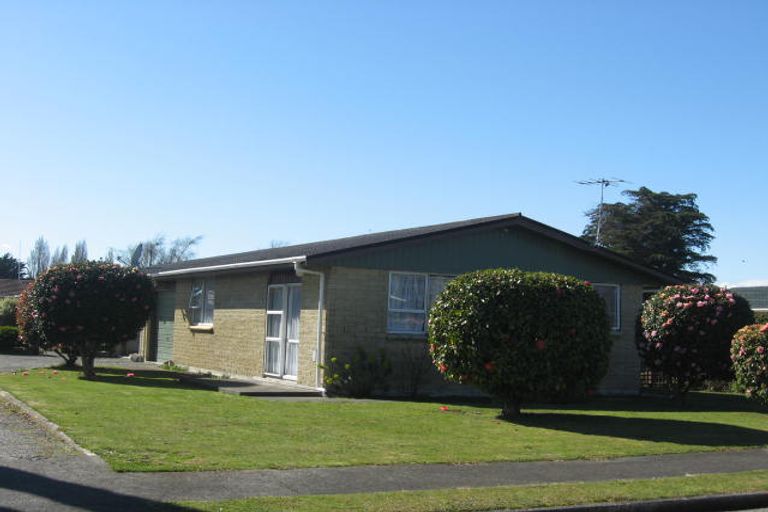 Photo of property in 29 Hornsby Street, Carterton, 5713