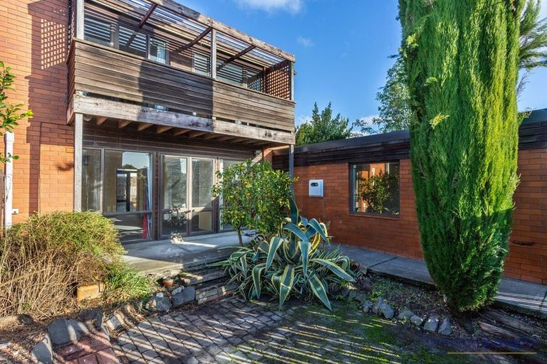 Photo of property in 4/9 Elizabeth Street, Riccarton, Christchurch, 8011