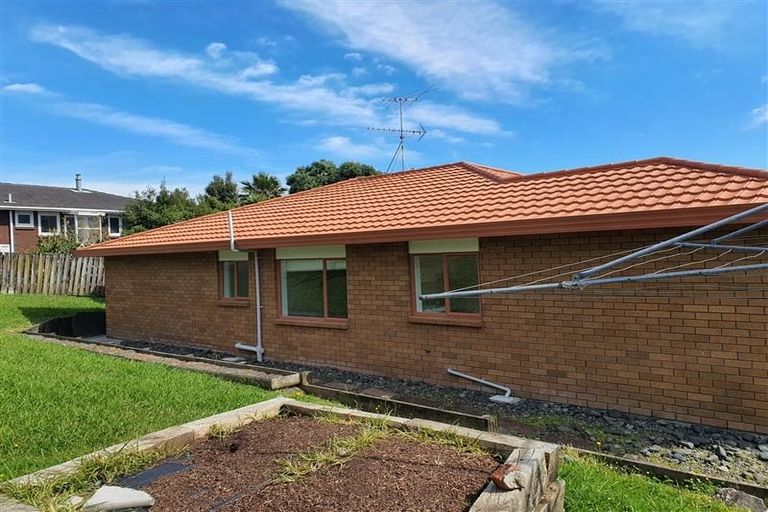 Photo of property in 16a Roick Parade, Glen Eden, Auckland, 0602