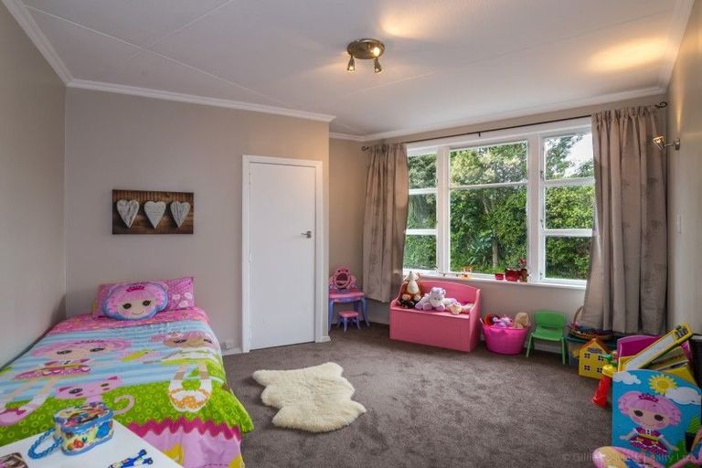 Photo of property in 9 Hall Grove, Ebdentown, Upper Hutt, 5018