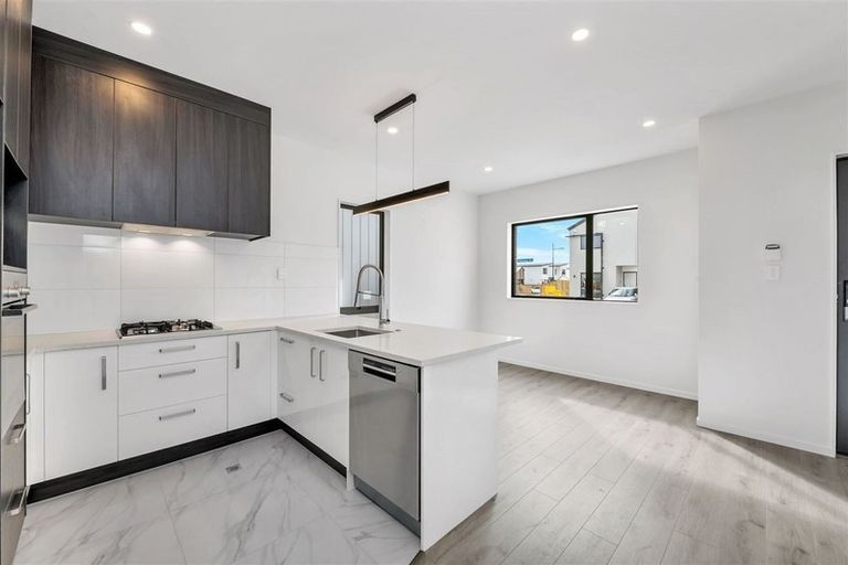 Photo of property in 55 Kairakau Street, Papakura, 2110