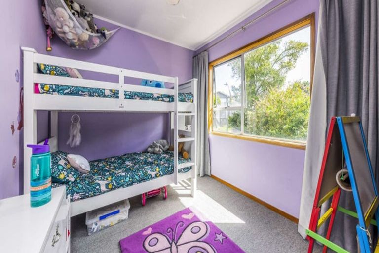 Photo of property in 26 Cyclarama Crescent, Massey, Auckland, 0614