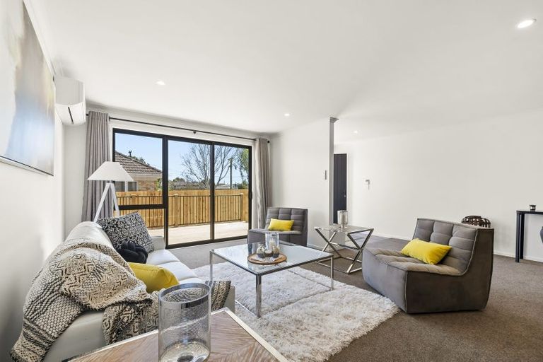 Photo of property in 30c Russell Road, Manurewa, Auckland, 2102