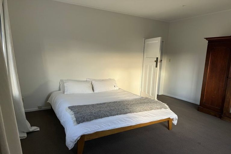 Photo of property in 5u2 Grove Road, Kelburn, Wellington, 6012