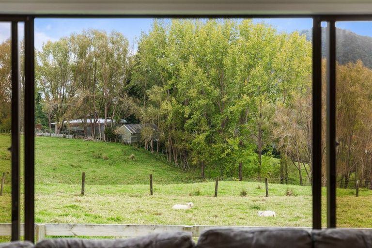 Photo of property in 316 Mountain Road, Maungaturoto, 0587
