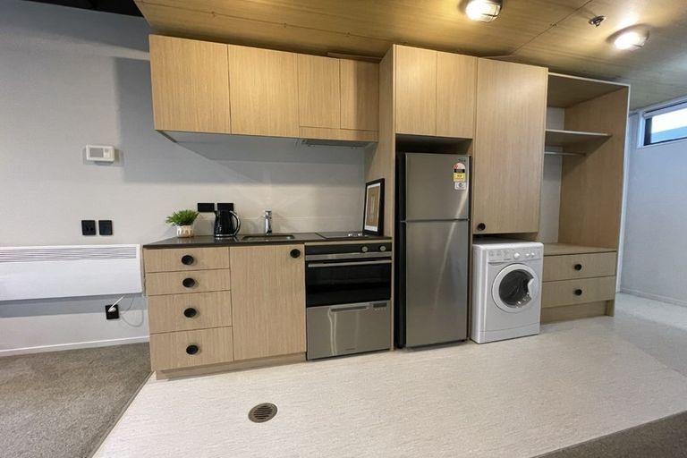 Photo of property in Vedado Apartments, 109/41u Hopper Street, Mount Cook, Wellington, 6011