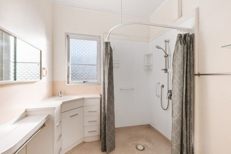 Photo of property in 24 Henderson Street, Whakatane, 3120