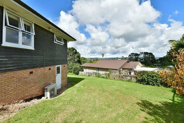 Photo of property in 22 Downer Street, Helensville, 0800