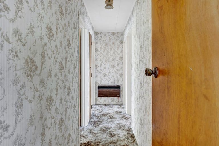 Photo of property in 13 Flint Road West, Stratford, 4332