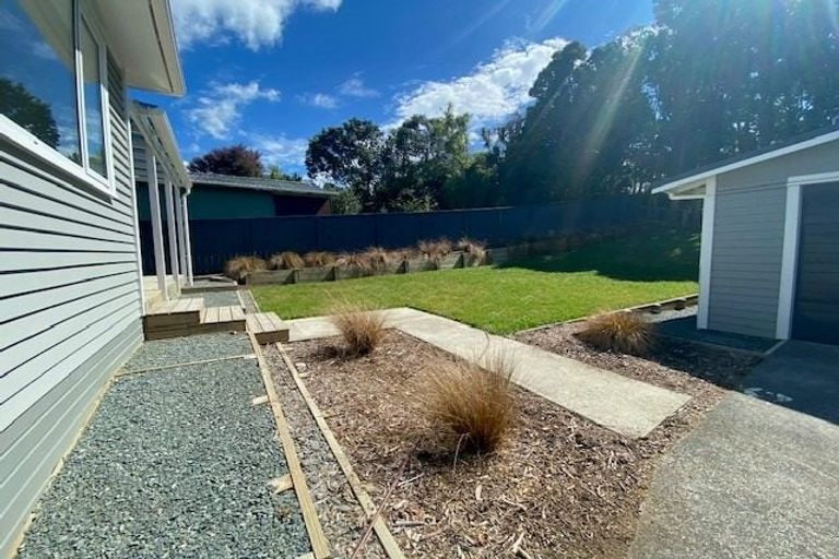 Photo of property in 14 John Road, Stanmore Bay, Whangaparaoa, 0932