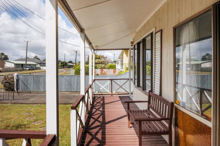 Photo of property in 52 Sherwill Street, Feilding, 4702