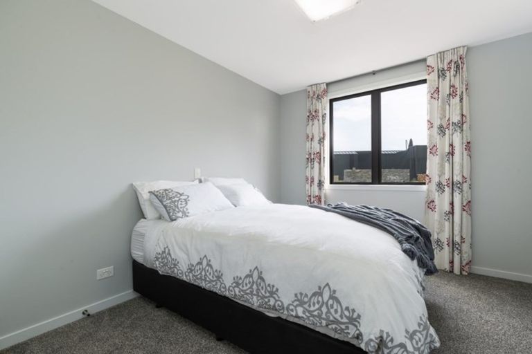 Photo of property in 42 Mckellar Drive, Jacks Point, Queenstown, 9371