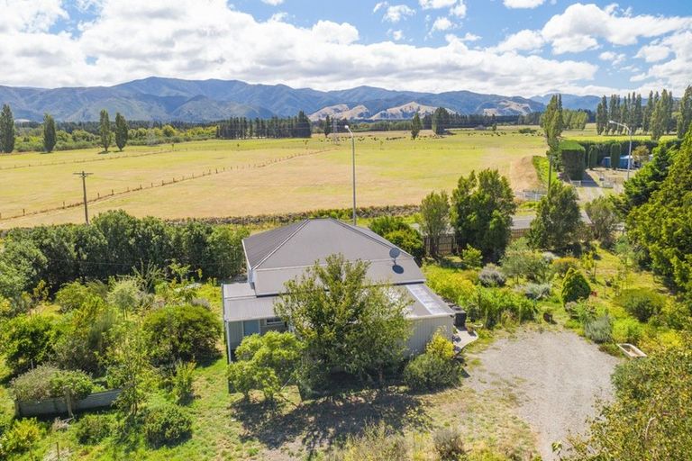 Photo of property in 9 Moroa Road, Tauwharenikau, Featherston, 5771