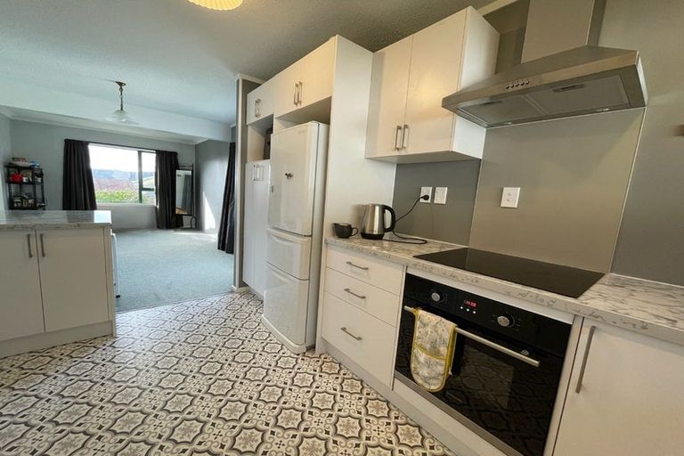 Photo of property in 6 Trilids Lane, Churton Park, Wellington, 6037