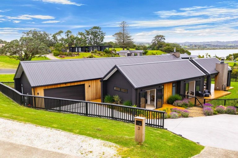 Photo of property in 3 Garden Way, Mangawhai Heads, Mangawhai, 0505