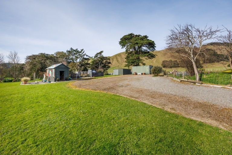 Photo of property in 185 Albert Road, Tokomaru, Palmerston North, 4474