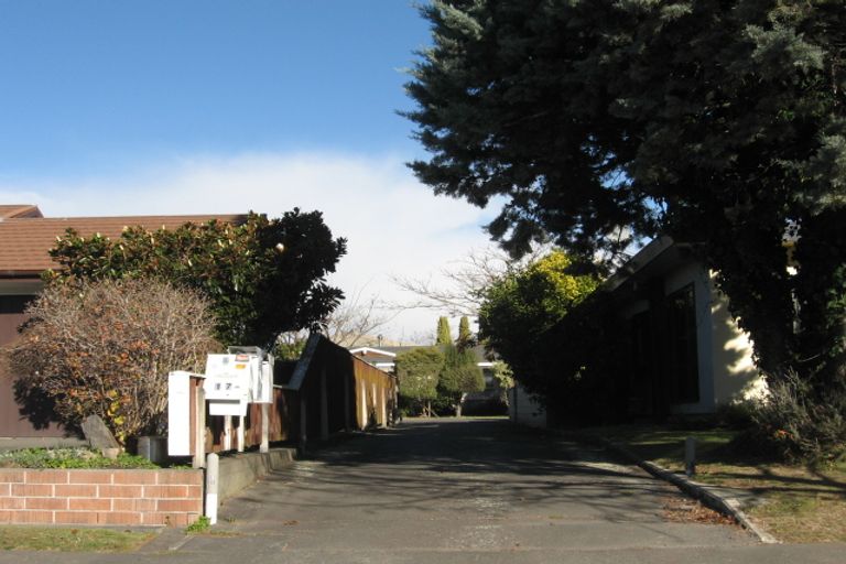 Photo of property in 2/17 Ngarimu Crescent, Taradale, Napier, 4112