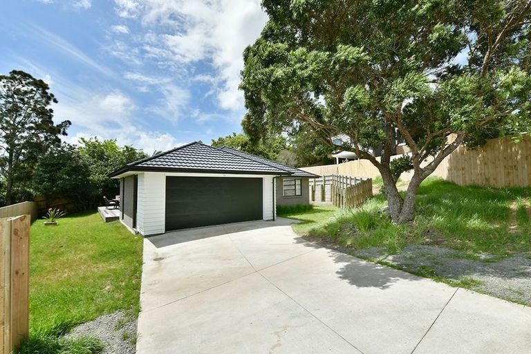 Photo of property in 35 St James Avenue, Helensville, 0800