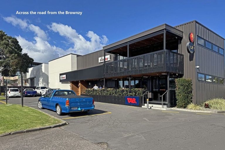 Photo of property in 4/43 Anzac Road, Browns Bay, Auckland, 0630