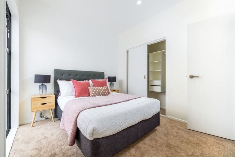 Photo of property in 11 Horokaka Street, Massey, Auckland, 0614