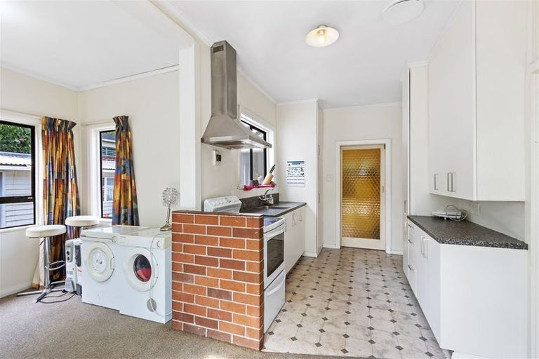 Photo of property in 6 Kyle Street, Riccarton, Christchurch, 8011
