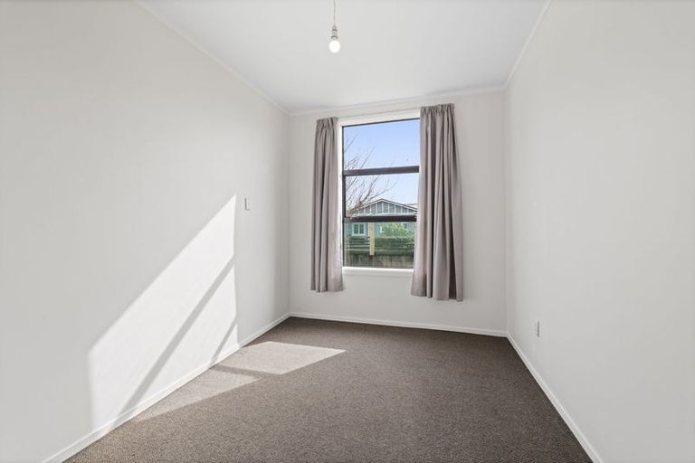 Photo of property in 3 Arawa Street, Welbourn, New Plymouth, 4312