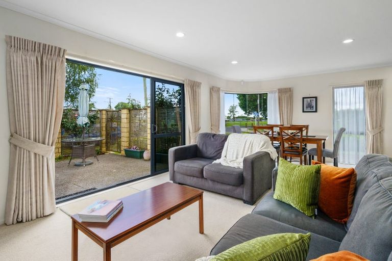 Photo of property in 63 Grosvenor Street, Cambridge, 3434