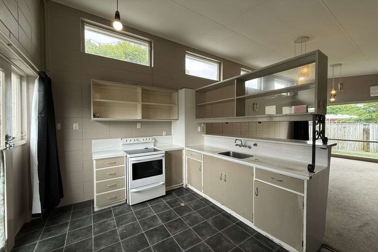 Photo of property in 571f2- Fergusson Drive, Trentham, Upper Hutt, 5018