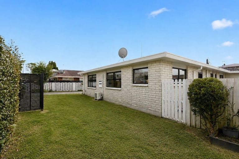 Photo of property in 1/103 Twelfth Avenue, Tauranga South, Tauranga, 3112