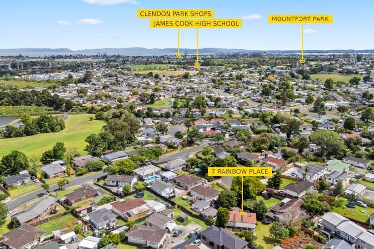 Photo of property in 7 Rainbow Place, Wattle Downs, Auckland, 2103