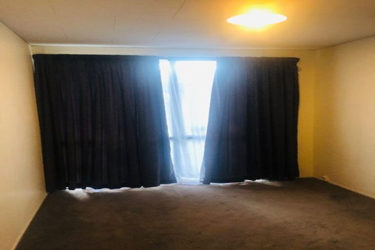 Photo of property in 71 Heathdale Crescent, Papakura, 2110