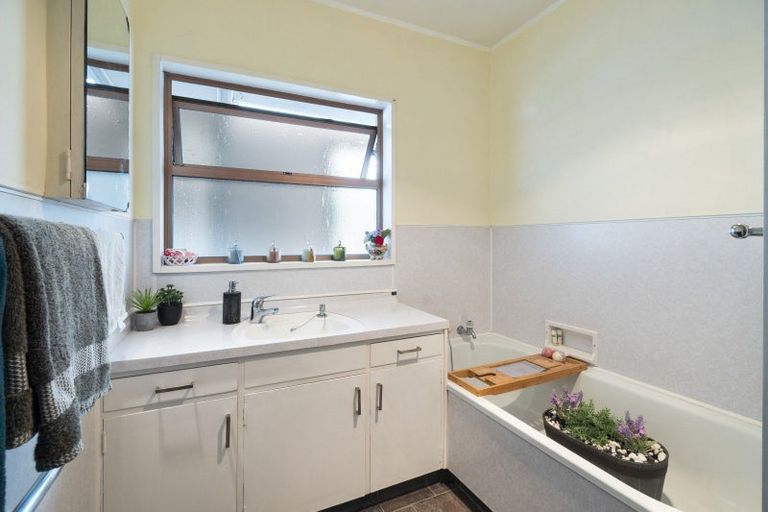 Photo of property in 18 Campbell Street, Feilding, 4702