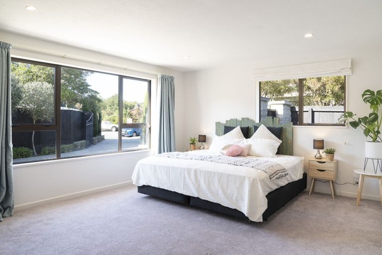 Photo of property in 10 Ludlow Place, Parklands, Christchurch, 8083