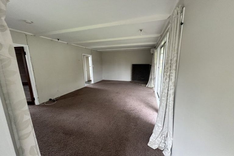 Photo of property in 1/22 Glenvar Road, Torbay, Auckland, 0630